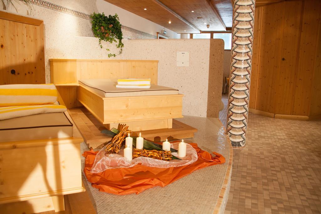 לאנדק Huber Hotel Tramserhof מראה חיצוני תמונה
